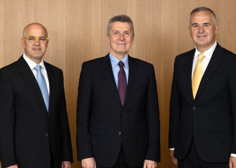 Sabancı Holding'in yeni CEO'su Kıvanç Zaimler oldu 1 Sabancı Holding’in yeni CEO’su Kıvanç Zaimler oldu