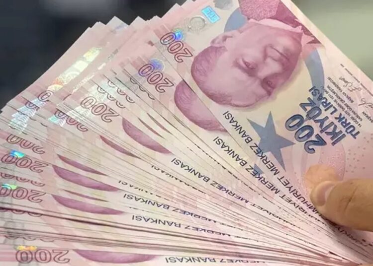Cari açık 35,4 milyar dolara ulaşarak 25 ayın zirvesine çıktı 1 Bankaların emekli promosyon yarışı zirve yaptı: 27 bin TL veren de var
