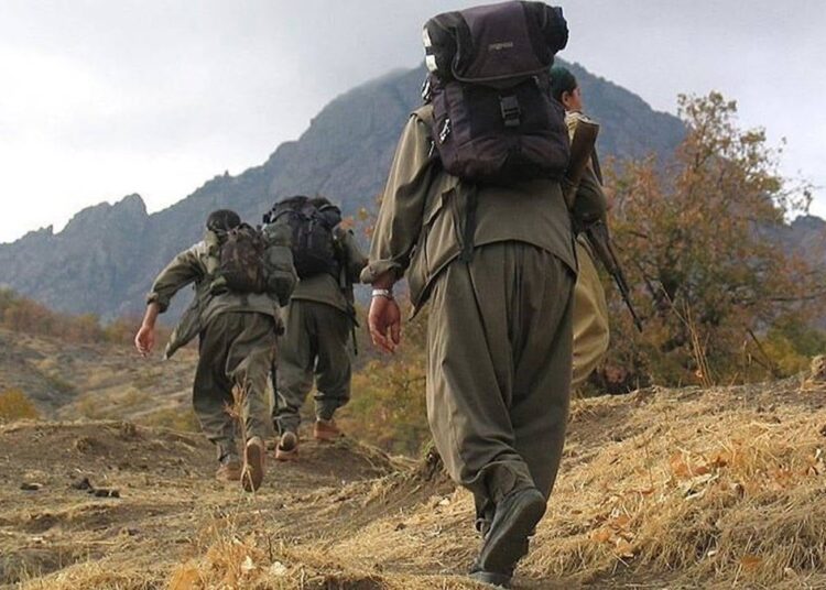 Şamil Tayyar çerçeve yasa kulisini paylaştı: 8 bin PKK'lıyı kapsayacak 1 Sabah yazarı: PKK silahları teslim edecek, bazı isimlerin ülkeye dönüşü sağlanacak