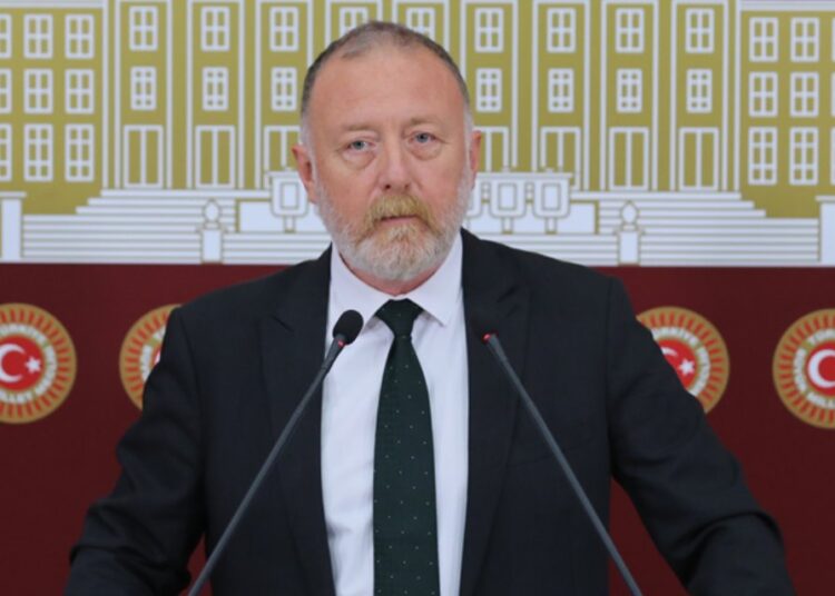 DEM Parti'den infaz paketi yorumu: 'Dağ fare bile doğurmadı' 1 DEM Parti’den infaz paketi yorumu: ‘Dağ fare bile doğurmadı’