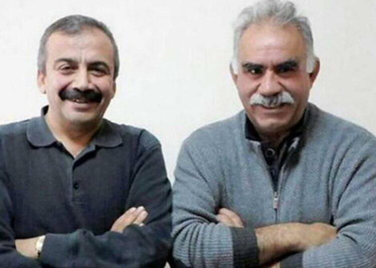 Abdullah Öcalan'dan Sırrı Süreyya Önder için başsağlığı mesajı: 'Halkların gerçek bir evladıydı' 1 Abdullah Öcalan’dan Sırrı Süreyya Önder için başsağlığı mesajı: ‘Halkların gerçek bir evladıydı’
