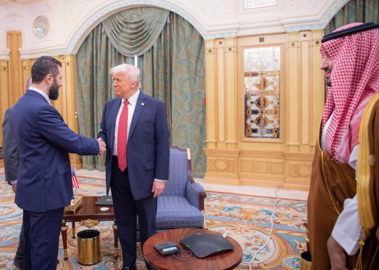 Trump’tan kritik temas: Ahmed Şara ile görüştü