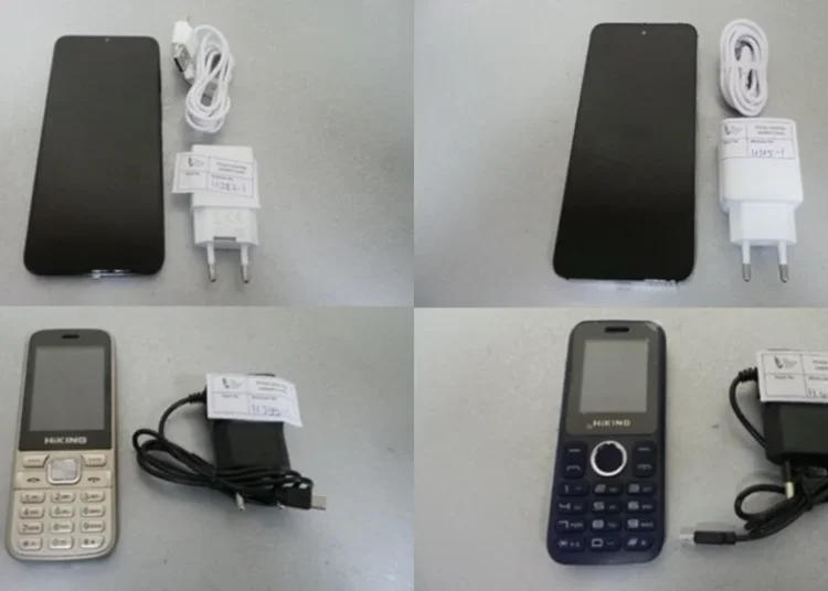Dört cep telefonu için piyasadan toplatma kararı 1 Dört cep telefonu için piyasadan toplatma kararı