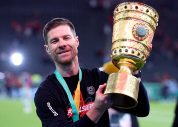 Xabi Alonso, Real Madrid ile 3 yıllık sözleşme imzaladı