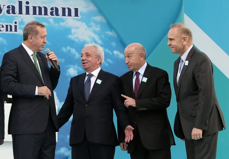 Erdoğan'ın yandaş müteahhitleri tasfiye edeceği iddia edildi 1 Erdoğan’ın yandaş müteahhitleri tasfiye edeceği iddia edildi