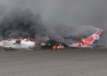İsrail’in bombaladığı Yemen’deki havalimanında tüm uçuşlar askıya alındı