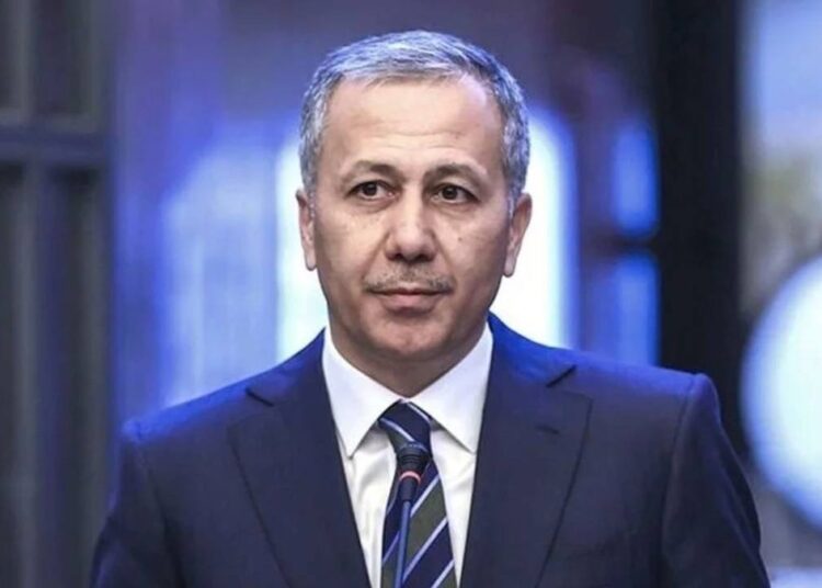 Yerlikaya'dan Papara açıklaması: 5 milyar TL'lik mal varlığına el konuldu 1 Yerlikaya’dan Papara açıklaması: 5 milyar TL’lik mal varlığına el konuldu