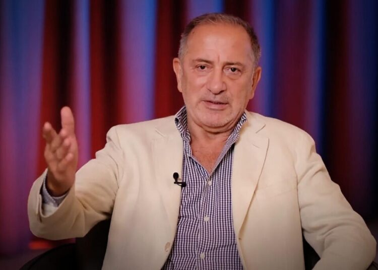 Fatih Altaylı 56 gün sonra sessizliğini bozdu: Mahkemede kağıtları neden fırlattı? 1 Fatih Altaylı’dan cezaevinden üçüncü mektup: Kılıçdaroğlu iktidarın planının bir parçası