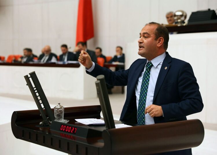 CHP’li Karabat’tan uyarı: “Türkiye döviz krizine sürükleniyor”