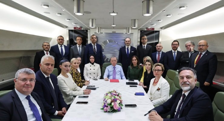 Erdoğan'dan Çözüm Süreci açıklaması: Tamamlanmadı, provokasyonlara karşı dikkatli olunmalı 1 Erdoğan’dan Çözüm Süreci açıklaması: Tamamlanmadı, provokasyonlara karşı dikkatli olunmalı