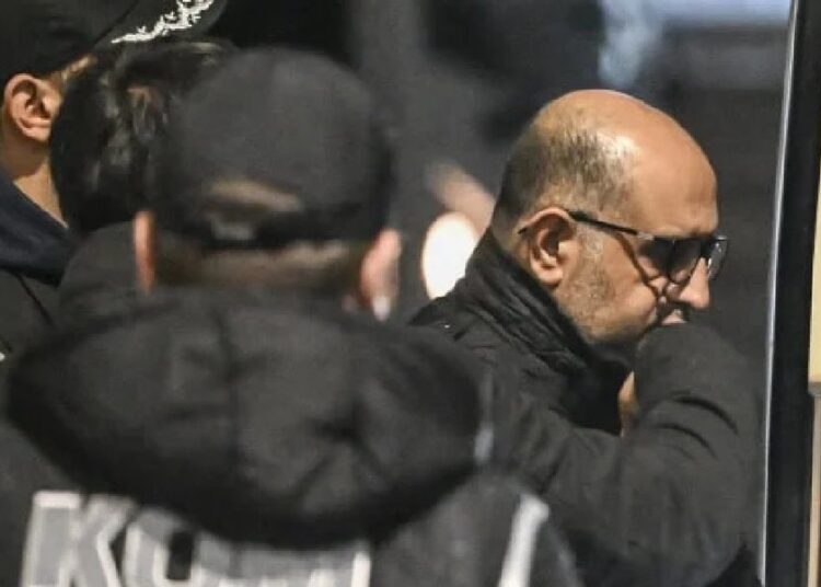 Aziz İhsan Aktaş’ın ev hapsi kaldırıldı 1 ‘Etkin pişmanlık’tan faydalanıp 22 ismi tutuklatan Aziz İhsan Aktaş tahliye edildi