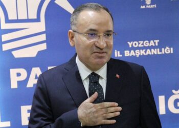 AK Parti’nin Meclis Başkanvekili yeniden Bekir Bozdağ oldu