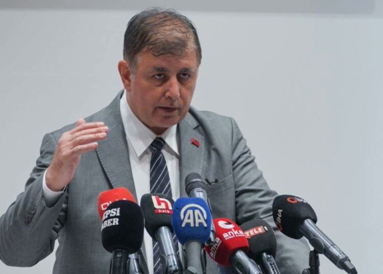 Cemil Tugay, 1030 işçinin işten çıkarılacağını açıkladı: "Sorumlusu sendika" 1 Cemil Tugay, 1030 işçinin işten çıkarılacağını açıkladı: “Sorumlusu sendika”