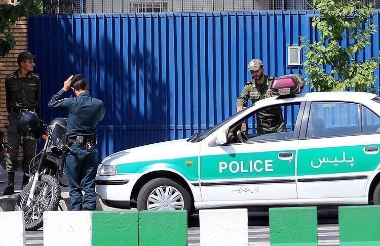 İran'da polisten ajan avı: 36 kişi "İsrail'le işbirliği" gerekçesiyle gözaltına alındı 1 İran’da polisten ajan avı: 36 kişi “İsrail’le işbirliği” gerekçesiyle gözaltına alındı