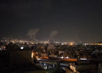 İsrail hava saldırısıyla İran’ın üst düzey komutanlarını öldürdü