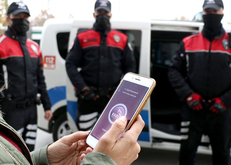Konya’da kadına şiddet: Anne ve kızı oğlu tarafından bıçaklandı 1 Konya’da kadına şiddet: Anne ve kızı oğlu tarafından bıçaklandı