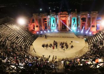 İmamoğlu’na destek veren sanatçılara ‘antik tiyatroda konser’ yasağı