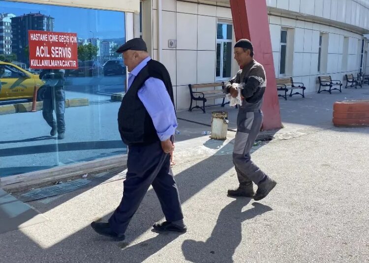 Kurban kesimi sırasında 14 bin 372 kişi yaralandı 1 Kurban kesimi sırasında 14 bin 372 kişi yaralandı