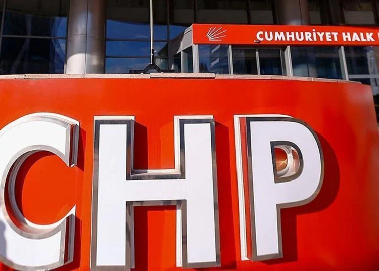 CHP'de 6 isim tedbirli olarak disipline sevk edildi 1 Kurultay davasında Başsavcılık, iddianamenin Ağır Ceza Mahkemesi’ne gönderilmesine itiraz etti