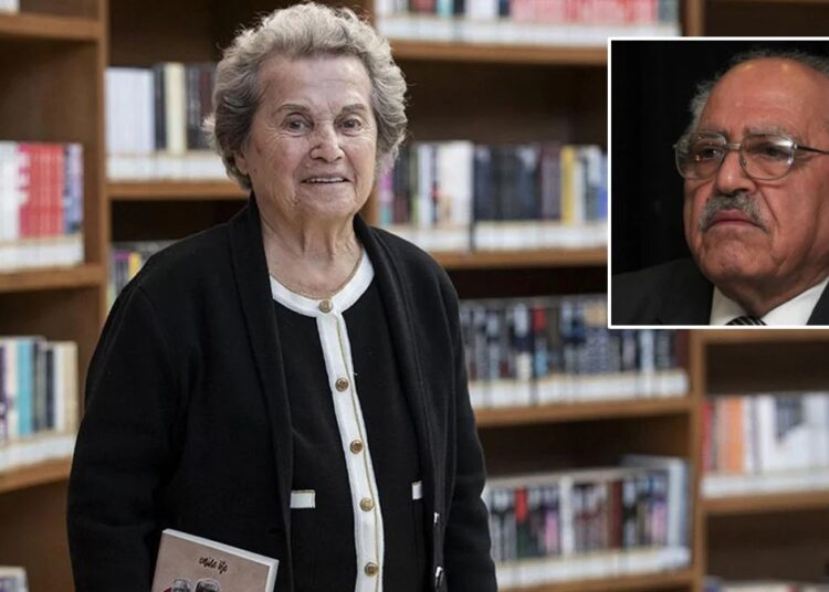 Şair Sezai Karakoç'un 'Mona Roza'sı hayatını kaybetti 1 Şair Sezai Karakoç’un ‘Mona Roza’sı hayatını kaybetti