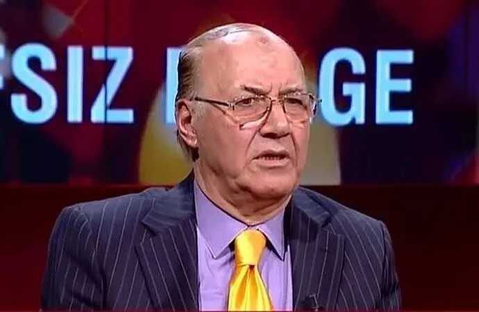 Yandaş yazar Batırel, motorinde 'şakkadanak' indirim talep etti 1 Yandaş yazar Batırel, motorinde ‘şakkadanak’ indirim talep etti