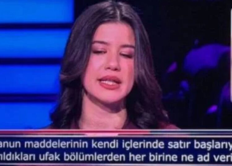 Hukuk öğrencisinin bilemediği soru sosyal medyada gündem oldu 1 Hukuk öğrencisinin bilemediği soru sosyal medyada gündem oldu