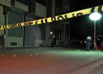 Cezaevinden izinli çıkıp karısını bıçakladı, aylardır kayıp