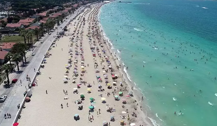 Bakanlık açıkladı: Ünlü tatil beldesine ücretsiz plaj geliyor
