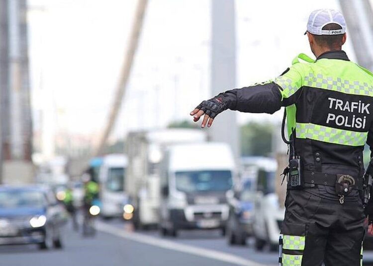 Yerlikaya açıkladı: Bayram tatilinde trafikte kısıtlama