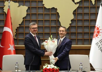 Saray’da görev değişimi: Burhanettin Duran, görevi Fahrettin Altun’dan devraldı