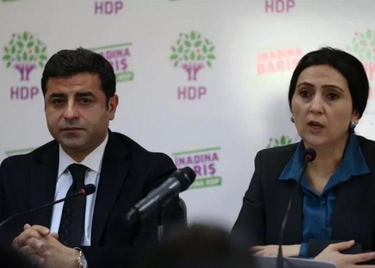 Demirtaş ve Yüksekdağ'ın tahliye taleplerine mahkemeden ret 1 Demirtaş ve Yüksekdağ’ın avukatları tahliye için mahkemeye başvuracak