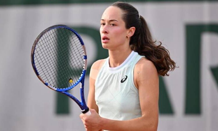 Milli tenisçi Zeynep Sönmez, Wimbledon'a veda etti 1 Milli tenisçi Zeynep Sönmez, Wimbledon’a veda etti