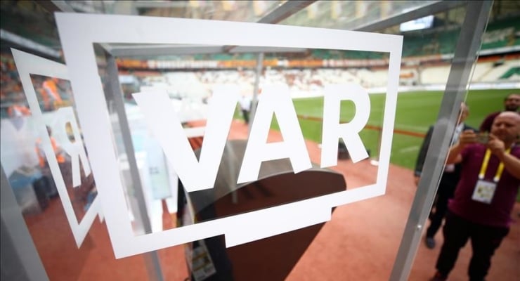 La Liga'da teknik direktörlere 'VAR incelemesi talep etme' hakkı veriliyor 1 La Liga’da teknik direktörlere ‘VAR incelemesi talep etme’ hakkı veriliyor