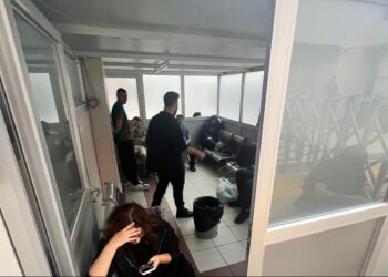 İsrail’i protesto eden 12 gence kötü muamele
