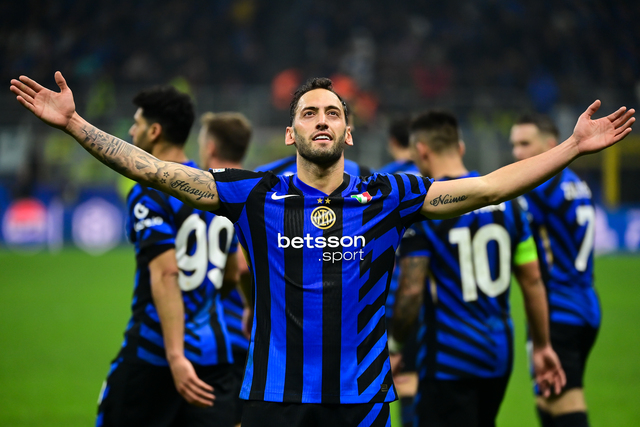 Fenerbahçe, Hakan Çalhanoğlu için teklif sundu 1 Fenerbahçe, Hakan Çalhanoğlu için teklif sundu