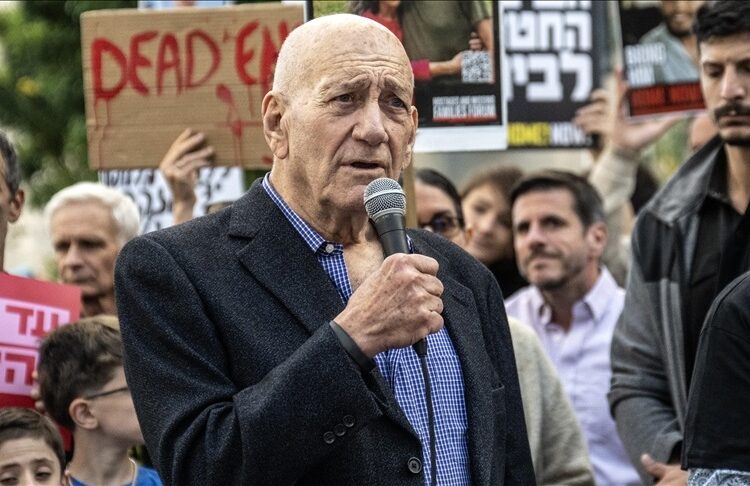 İsrail eski Başbakanı Olmert, Gazze için toplama kampı benzetmesi yaptı 1 İsrail eski Başbakanı Olmert, Gazze için toplama kampı benzetmesi yaptı