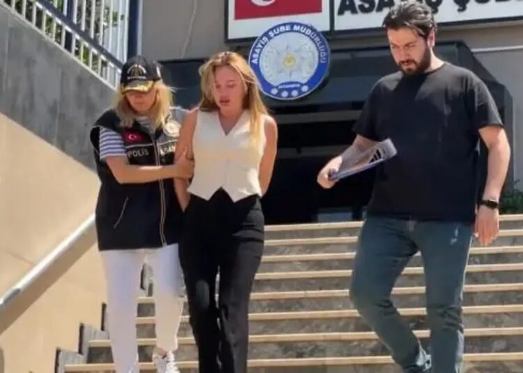 Gözaltına alınan oyuncu Meral Kaplan hakkında dolandırıcılık iddiası 1 Gözaltına alınan oyuncu Meral Kaplan hakkında dolandırıcılık iddiası