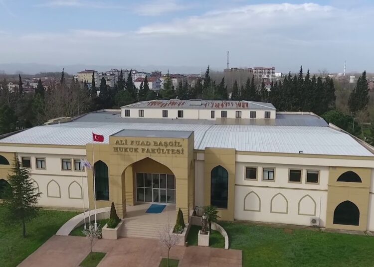 Hukuk fakültelerine girişte yeni ‘şart’ getirildi