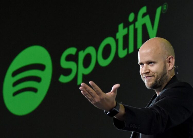 Spotify'ın silaha yatırım yapması sanatçıların tepkisini çekti: Bir bir ayrılıyorlar 1 Spotify’ın silaha yatırım yapması sanatçıların tepkisini çekti: Bir bir ayrılıyorlar