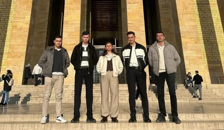 Genelkurmay’dan ihraç edilen teğmenlere orduevi yasağı