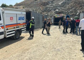 Elazığ’da göçük altında kalan işçi hayatını kaybetti