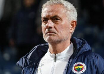“Fenerbahçe’de teknik direktör Jose Mourinho ile yollar ayrılıyor” iddiası