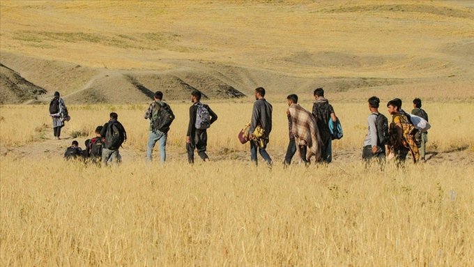İran 1,5 milyon Afgan göçmeni sınır dışı etti 1 İran 1,5 milyon Afgan göçmeni sınır dışı etti
