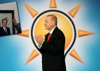 İktidar kulislerinde seçim tartışmaları: Tarih verildi 10 İktidar kulislerinde seçim tartışmaları: Tarih verildi
