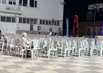 Aydın halkından Çerçioğlu’na tepki: Belediyenin konseri boş kaldı
