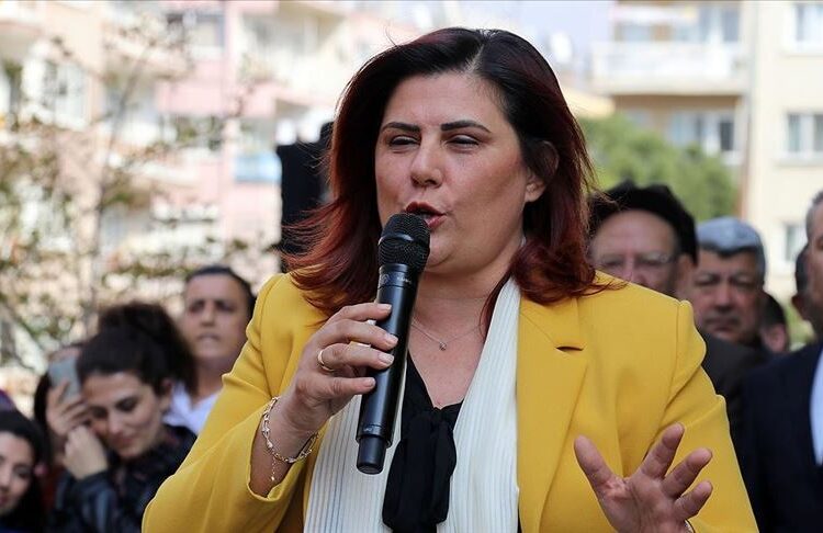 Özlem Çerçioğlu CHP’den istifasını açıkladı