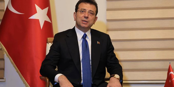Muhtarlara mektup gönderen İmamoğlu yargılanma sürecinden dert yandı 1 İmamoğlu ‘dikkatli olun’ diyerek uyardı: Güvenlik güçlerini göreve çağırıyorum