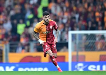 Safa Kar yazdı I Barış Alper yoksa Eren Elmalı var!