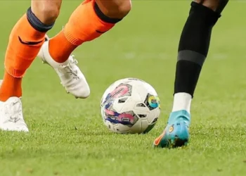Kamil Aslan yazdı I Futbolun neşesini, yine “hakemler” kaçırdı