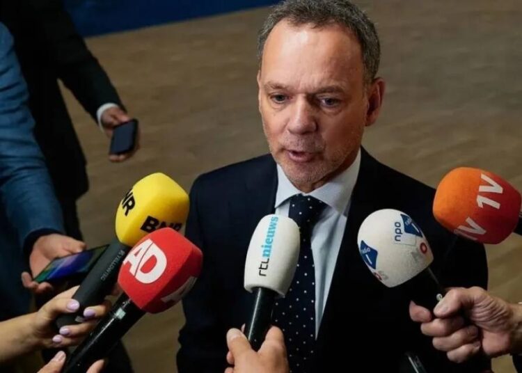 İsrail'e yaptırım talepleri reddedilen Hollanda Dışişleri Bakanı istifa etti 1 İsrail’e yaptırım talepleri reddedilen Hollanda Dışişleri Bakanı istifa etti